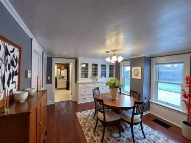 Main picture of 353 Prospect Ave