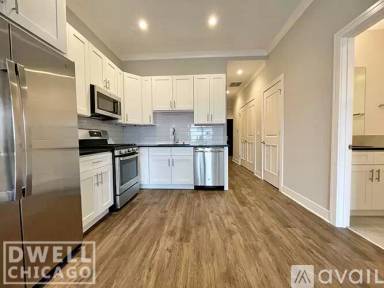 Main picture of 927-29 W Irving Park Rd