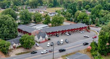 Main picture of 931 Crescent Ridge Rd E