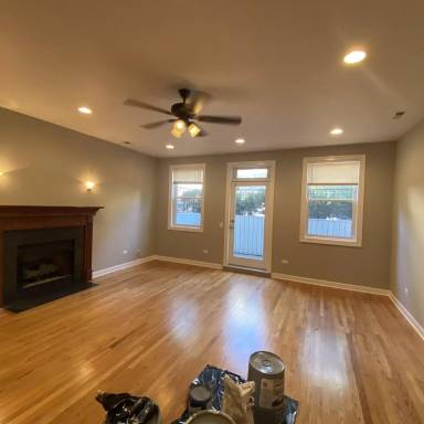 Main picture of 915 W Dakin St