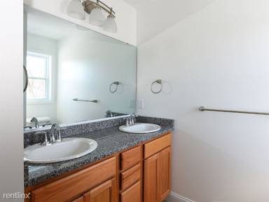 Main picture of 116 Malletts Bay Ave