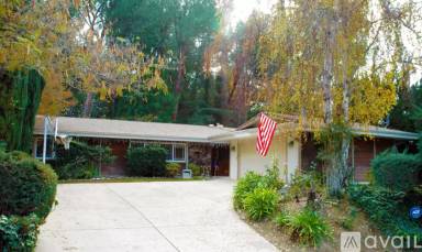 Main picture of 5920 Fairhaven Ave