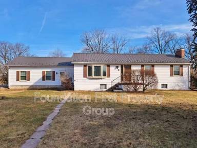 Main picture of 903 Old Carlisle Rd