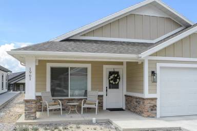 Main picture of 1961 N 480 E