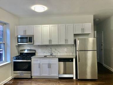 Main picture of 824 Avenue C