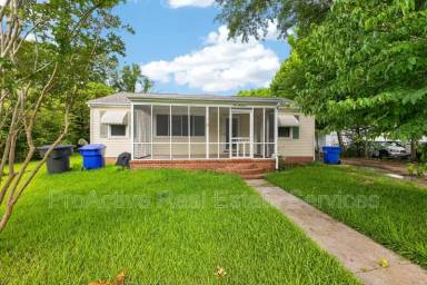 Main picture of 100 Hodges Manor Rd