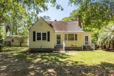 Main picture of 2105 Bentz Rd