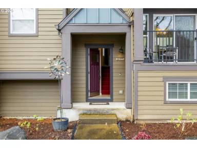 Main picture of 10955 SW 130th Ave