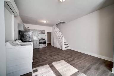 Main picture of Philly Room Rentals