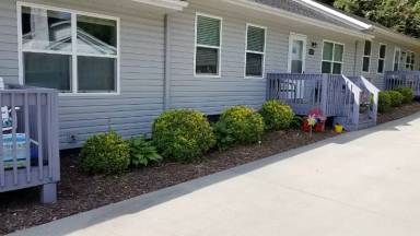 Main picture of 1241 N Main St