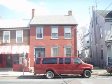 Main picture of 370 N 10th St