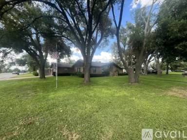 Main picture of 3418 White Oak Dr