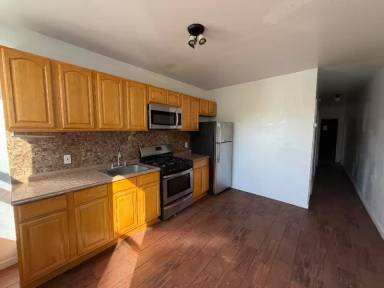 Main picture of 52 Irving Ave