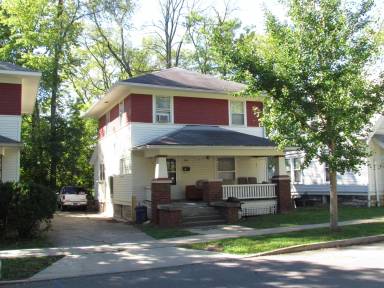 Main picture of 600 E 2nd St