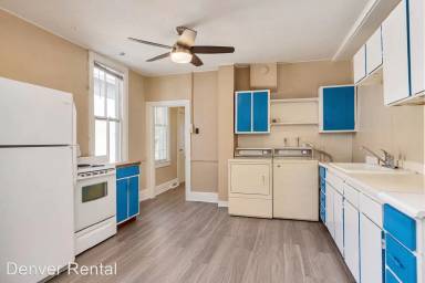 Main picture of 3235 Pecos St