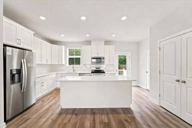 Main picture of 59 Four Leaf Dr