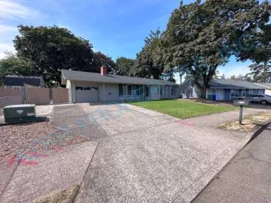 Main picture of 215 NE 197th Ave