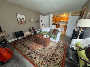 Main picture of 169 College Ave