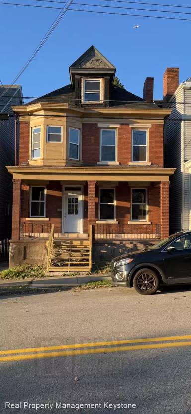 Main picture of 1238 Superior Ave
