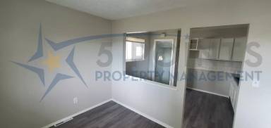 Main picture of 4789 E 177th St