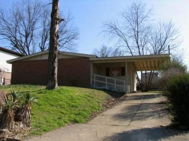 Main picture of 735 Ledbetter Ave