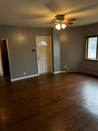 Main picture of 41 Fallbrook St