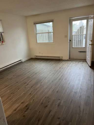 Main picture of 21 Deep Woods Rd