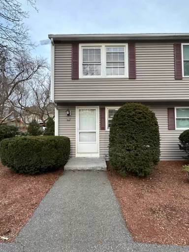 Main picture of 15 Wyman St