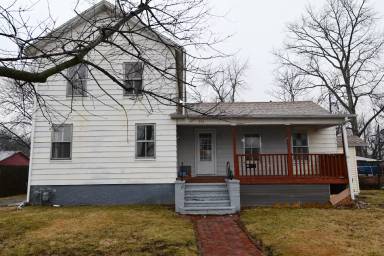 Main picture of 531 E Locust St