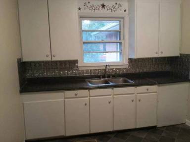 Main picture of 1207 Sycamore Rd