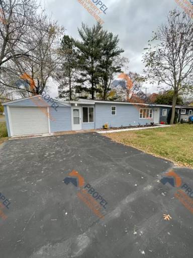 Main picture of 8032 Bywater St