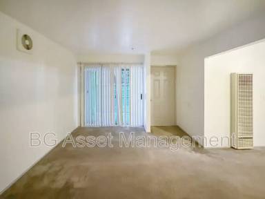 Main picture of 1233 S 56th St
