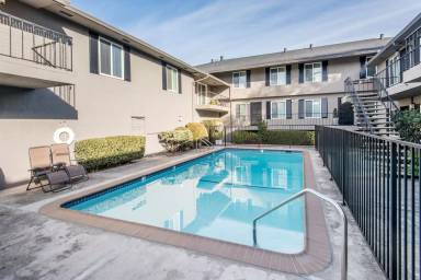 Main picture of 60 Roberts Rd