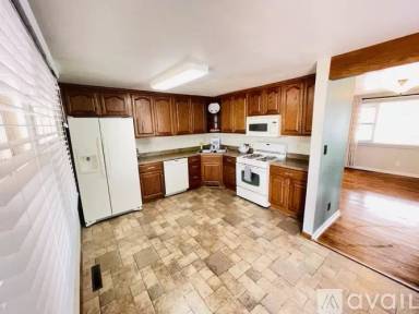 Main picture of 2518 Wren Dr