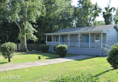 Main picture of 116 Pine Dr