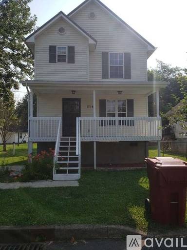 Main picture of 1714 Daytona Dr