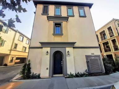 Main picture of 8227 Traveller St