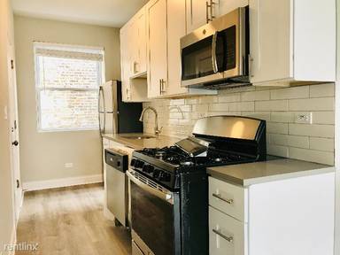 Main picture of 3116 N Milwaukee Ave