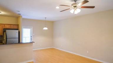 Main picture of 151 Bentwood