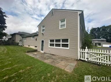Main picture of 115 Fuller Dr