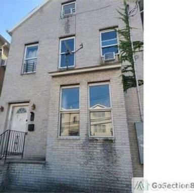 Main picture of 522 Mulberry St
