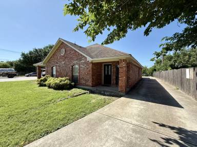 Main picture of 1016 Darnell Ave