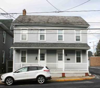 Main picture of 116 S Cedar St