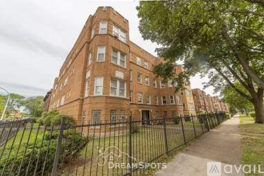 Main picture of 7801 S Ridgeland Ave