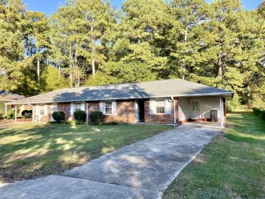 Main picture of 326 West Ave