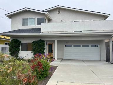 Main picture of 2840 Cedar Ave