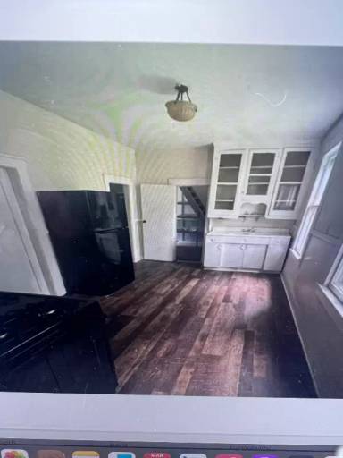 Main picture of 3656 E 63rd St