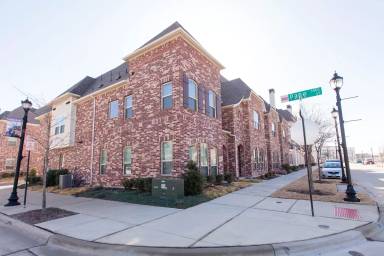 Main picture of 8506 Church St