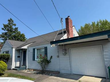 Main picture of 1012 S 15th St