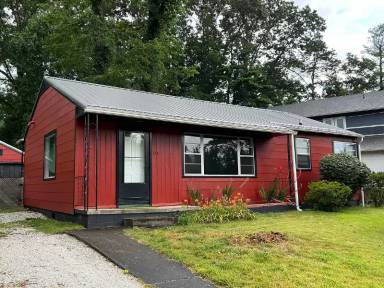 Main picture of 135 Linden St